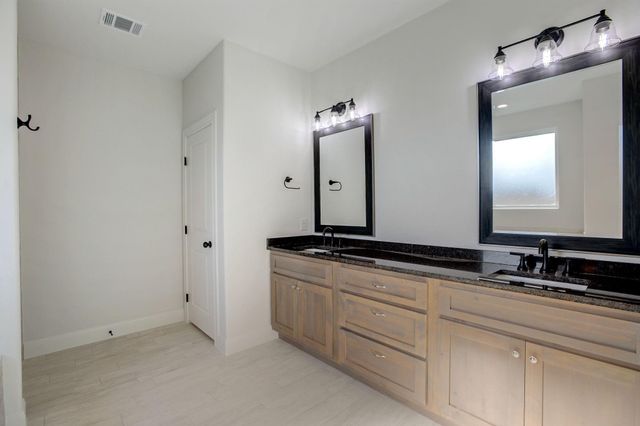 117 Callie ST, Smithville, TX 78957