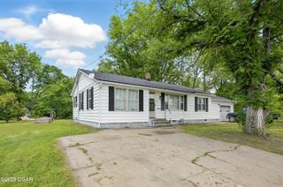 1211 Oneida Street, Seneca, MO 64865