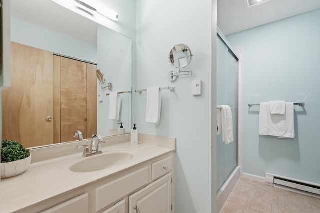 81 Hayes Avenue, South Burlington, VT 05403