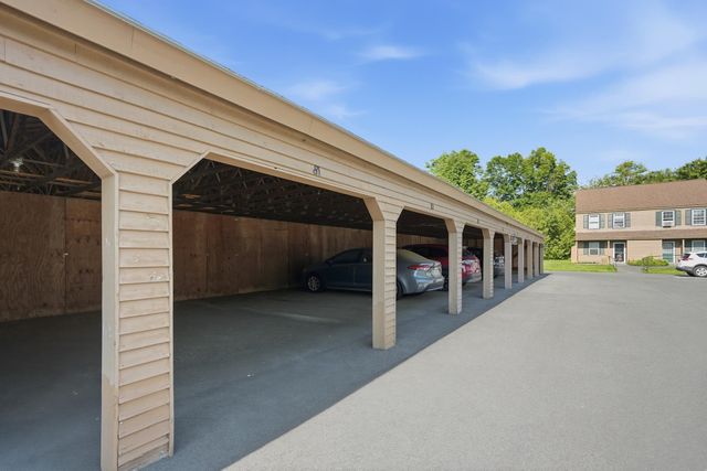 81 Hayes Avenue, South Burlington, VT 05403