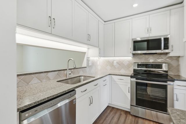 81 Hayes Avenue, South Burlington, VT 05403