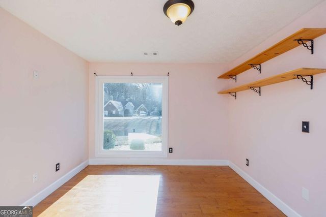 5790 Newberry Point Drive, Flowery Branch, GA 30542