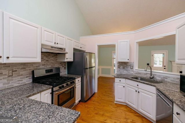 5790 Newberry Point Drive, Flowery Branch, GA 30542