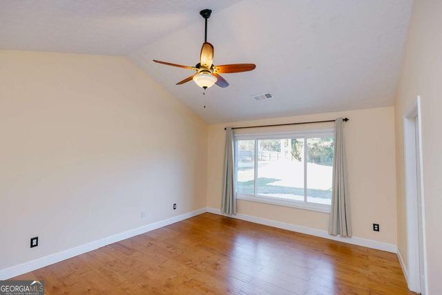 5790 Newberry Point Drive, Flowery Branch, GA 30542