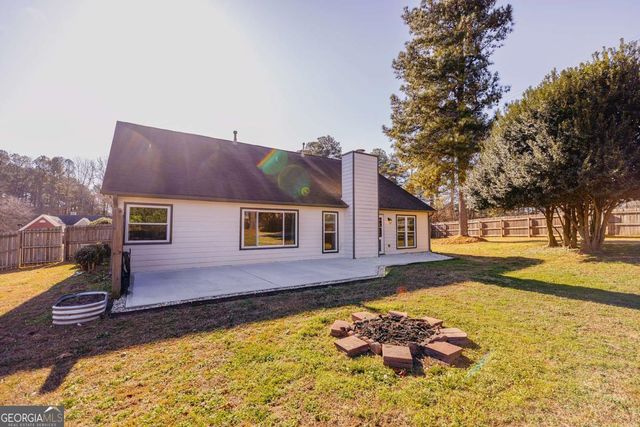 5790 Newberry Point Drive, Flowery Branch, GA 30542