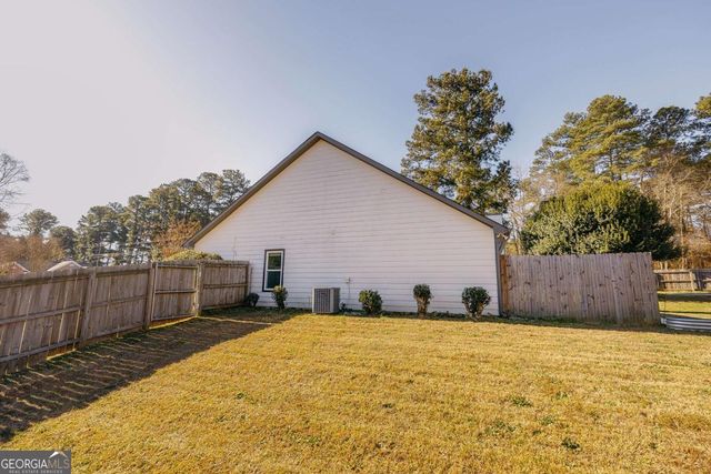 5790 Newberry Point Drive, Flowery Branch, GA 30542