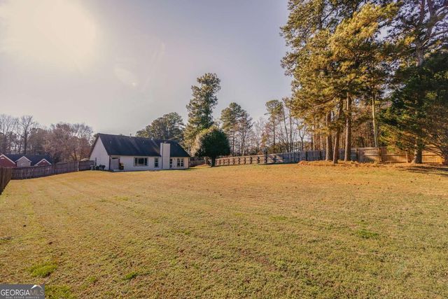 5790 Newberry Point Drive, Flowery Branch, GA 30542