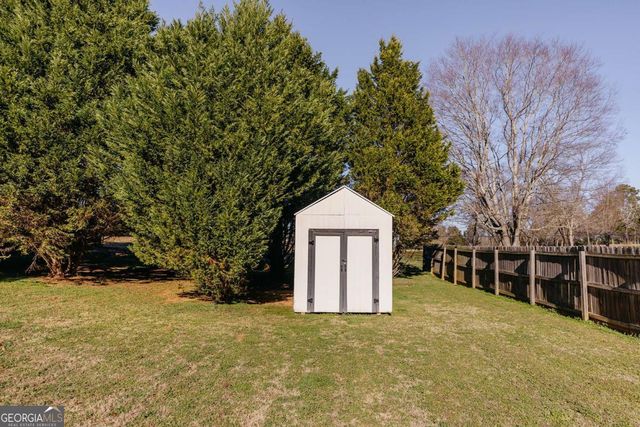 5790 Newberry Point Drive, Flowery Branch, GA 30542