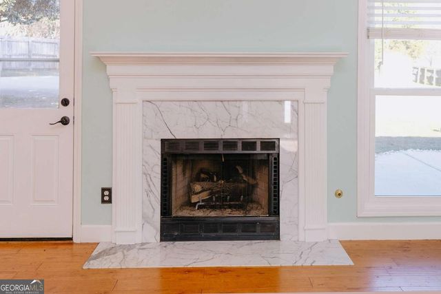 5790 Newberry Point Drive, Flowery Branch, GA 30542