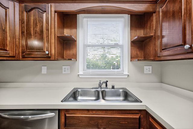 1364 Gray Hawk Road, Lexington, KY 40502