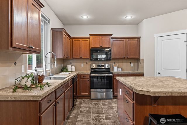 1803 197th Street Ct E, Spanaway, WA 98387