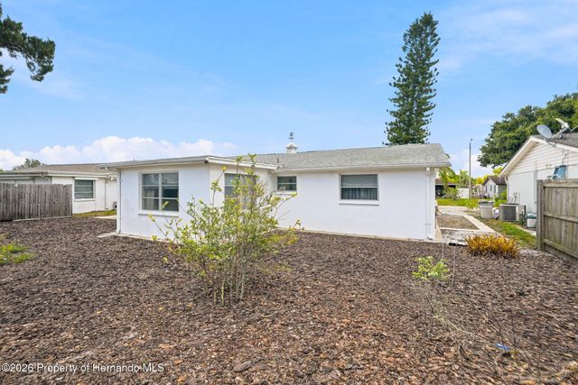 1207 Lodestar Drive, Holiday, FL 34690