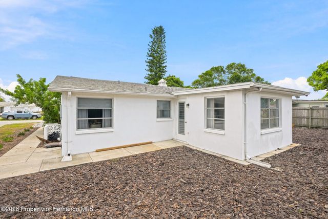 1207 Lodestar Drive, Holiday, FL 34690