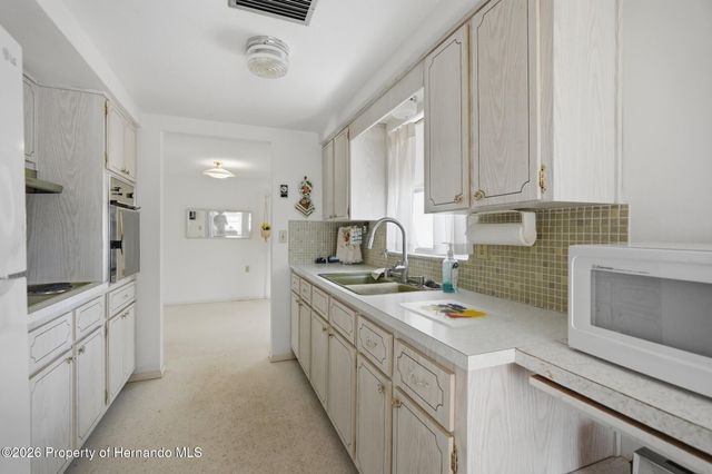 1207 Lodestar Drive, Holiday, FL 34690