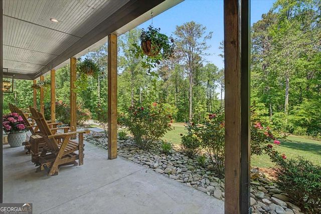 1820 Austin Bridge Road, Douglasville, GA 30134
