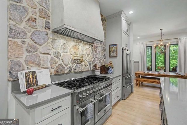 1820 Austin Bridge Road, Douglasville, GA 30134