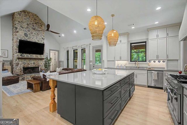 1820 Austin Bridge Road, Douglasville, GA 30134