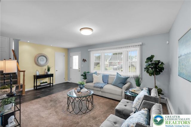 2715 Swanson Street, Palmer Twp, PA 18045