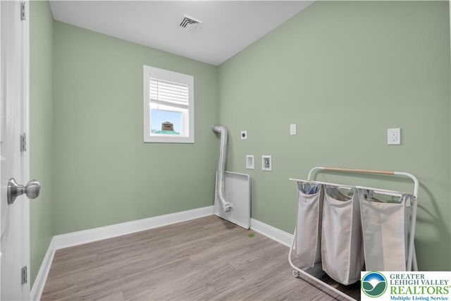 2715 Swanson Street, Palmer Twp, PA 18045