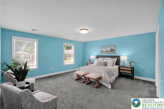 2715 Swanson Street, Palmer Twp, PA 18045