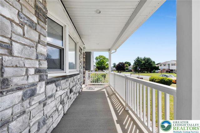 2715 Swanson Street, Palmer Twp, PA 18045