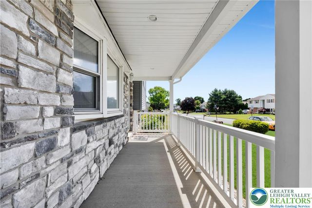 2715 Swanson Street, Palmer Twp, PA 18045