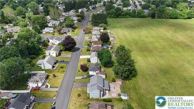2715 Swanson Street, Palmer Twp, PA 18045