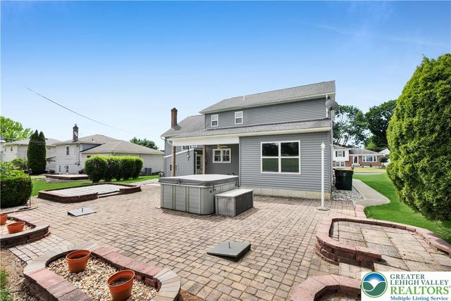 2715 Swanson Street, Palmer Twp, PA 18045