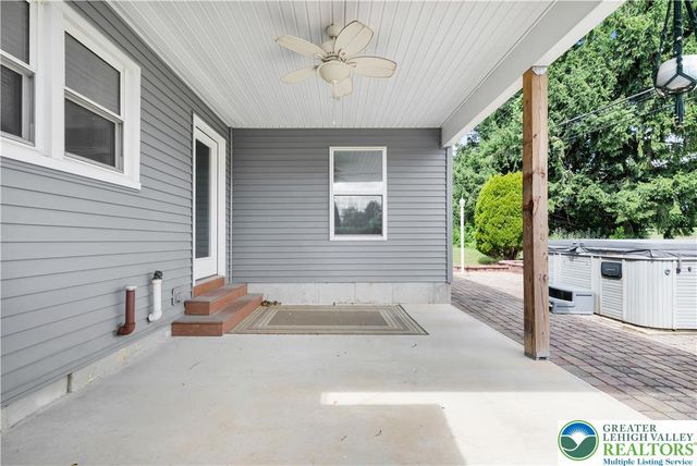 2715 Swanson Street, Palmer Twp, PA 18045