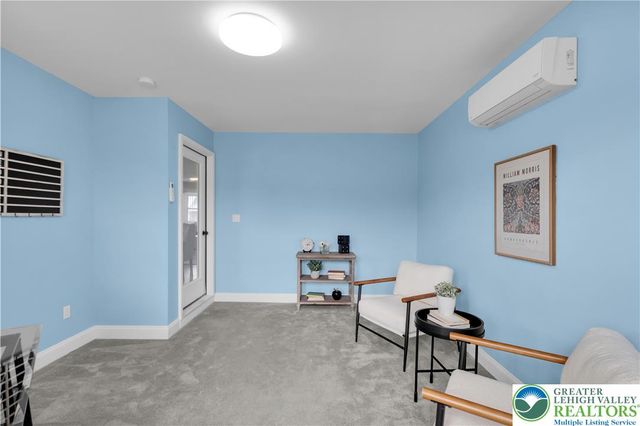 2715 Swanson Street, Palmer Twp, PA 18045
