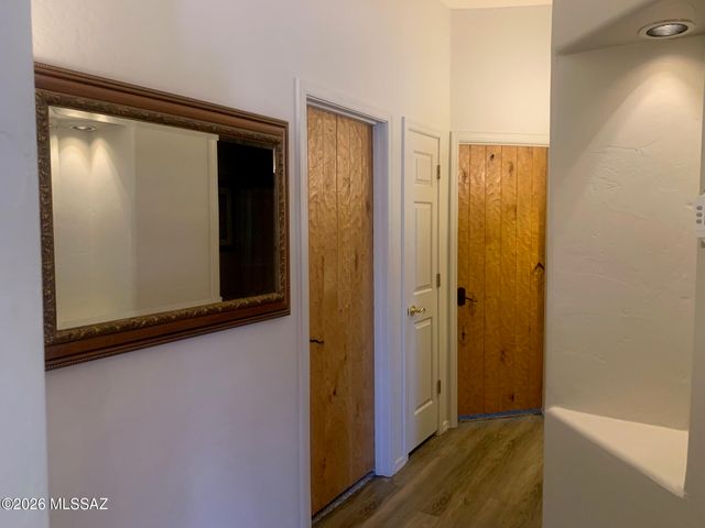 2514 E Petroglyph Lane, Oro Valley, AZ 85755
