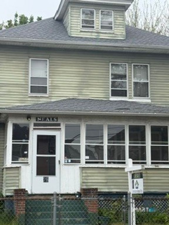 26 Euclid Street West, Hartford, CT 06112