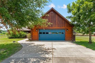 42 Wildwood Lake Drive, Huntsville, TX 77340