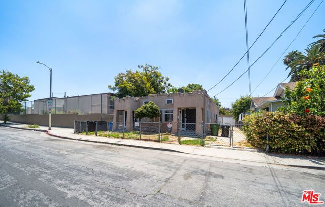 3030 W 12th Place, Los Angeles, CA 90006