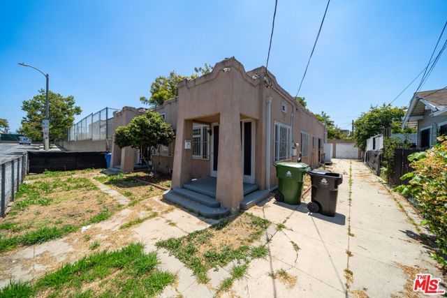 3030 W 12th Place, Los Angeles, CA 90006