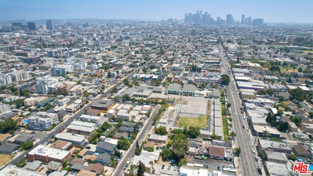 3030 W 12th Place, Los Angeles, CA 90006