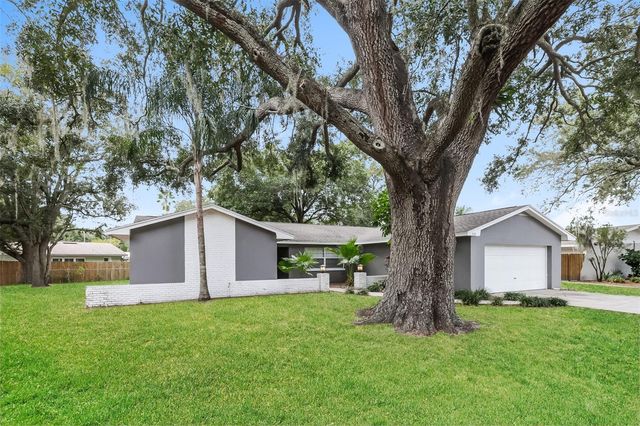 524 PRINCESS PLACE, Lakeland, FL 33803