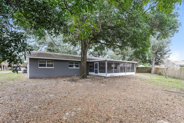 524 PRINCESS PLACE, Lakeland, FL 33803