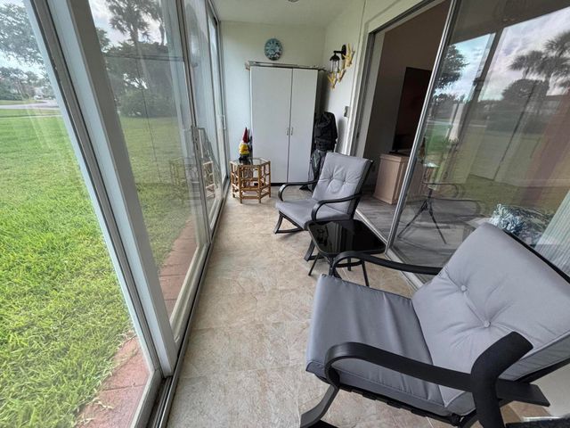 33 Abbey Lane 106, Delray Beach, FL 33446