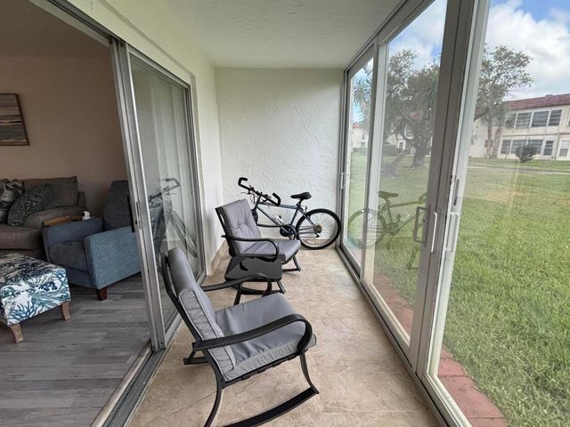 33 Abbey Lane 106, Delray Beach, FL 33446