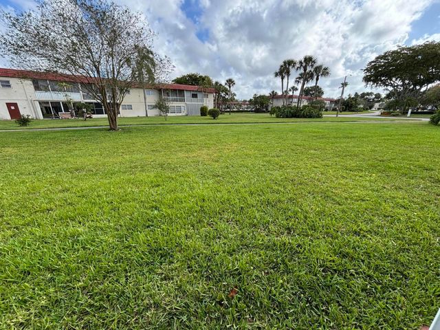 33 Abbey Lane 106, Delray Beach, FL 33446
