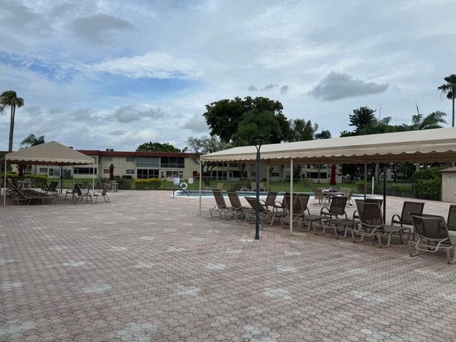 33 Abbey Lane 106, Delray Beach, FL 33446