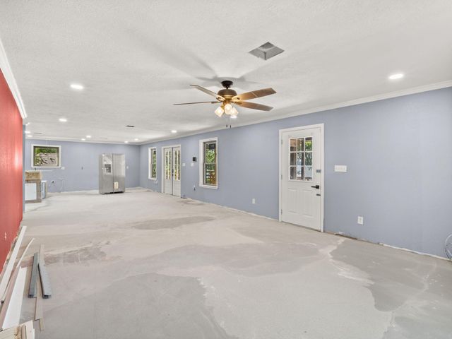 306 Green Dr, Deridder, LA 70634
