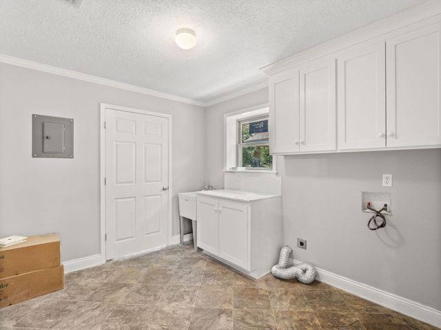 306 Green Dr, Deridder, LA 70634