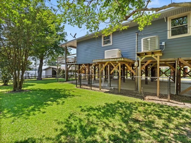 306 Green Dr, Deridder, LA 70634