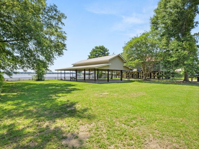 306 Green Dr, Deridder, LA 70634