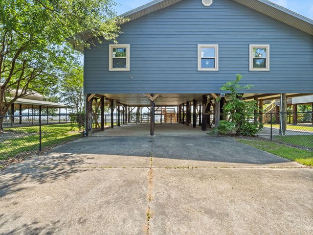 306 Green Dr, Deridder, LA 70634