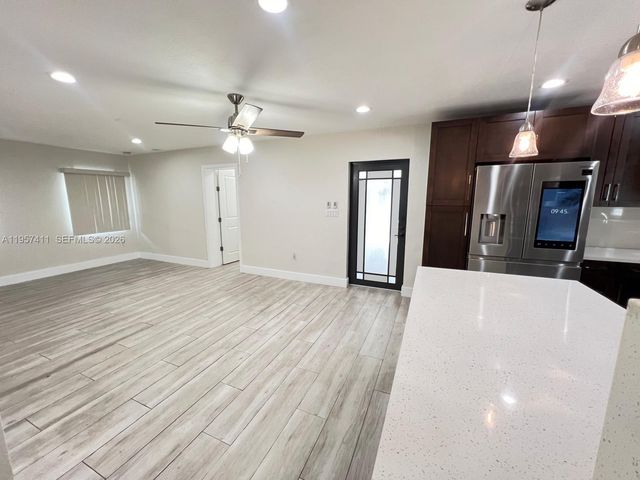 2726 SW 19th Ter 2726, Miami, FL 33145