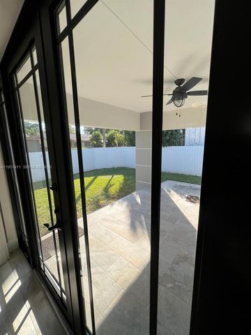 2726 SW 19th Ter 2726, Miami, FL 33145