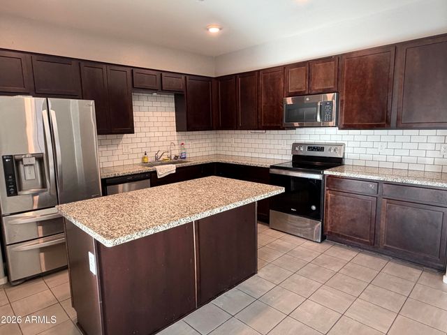 3214 N PLEASANT VIEW Lane, Casa Grande, AZ 85122